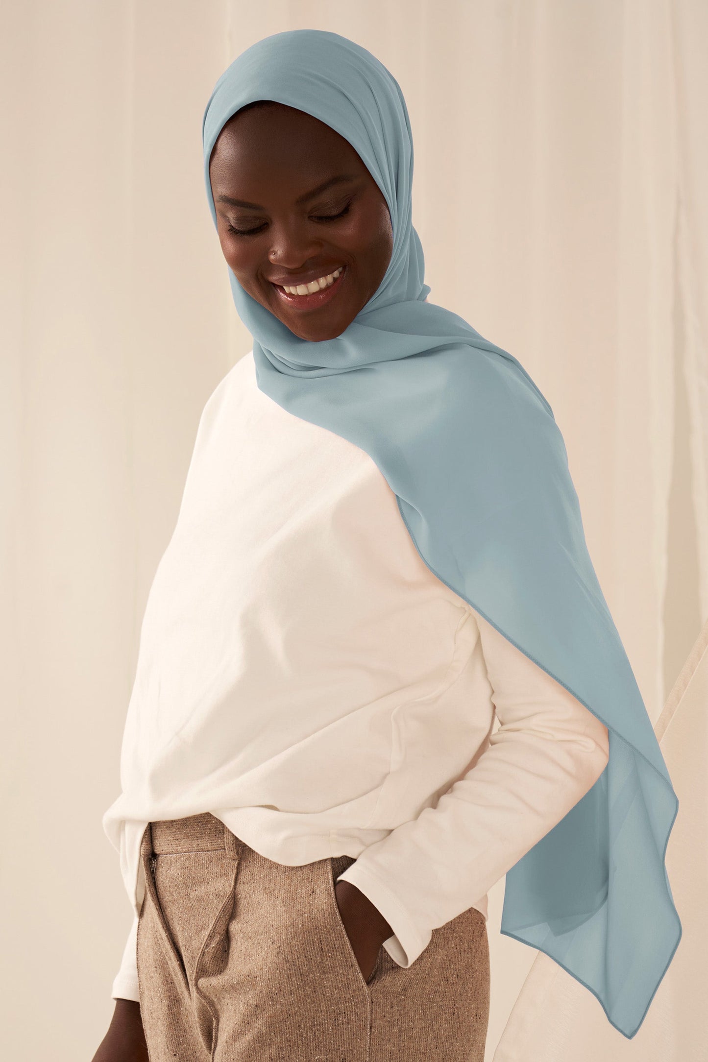 Premium Chiffon Hijab — Breathable & Lightweight (Multiple Colors)